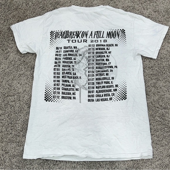 Chris Brown 2018 Heartbreak On A Full Moon Tour White S/S Shirt Size Medium - Picture 2 of 4